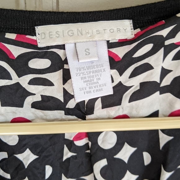 Black Cardigan Sweater with pearl buttoms - Picture 2 of 5